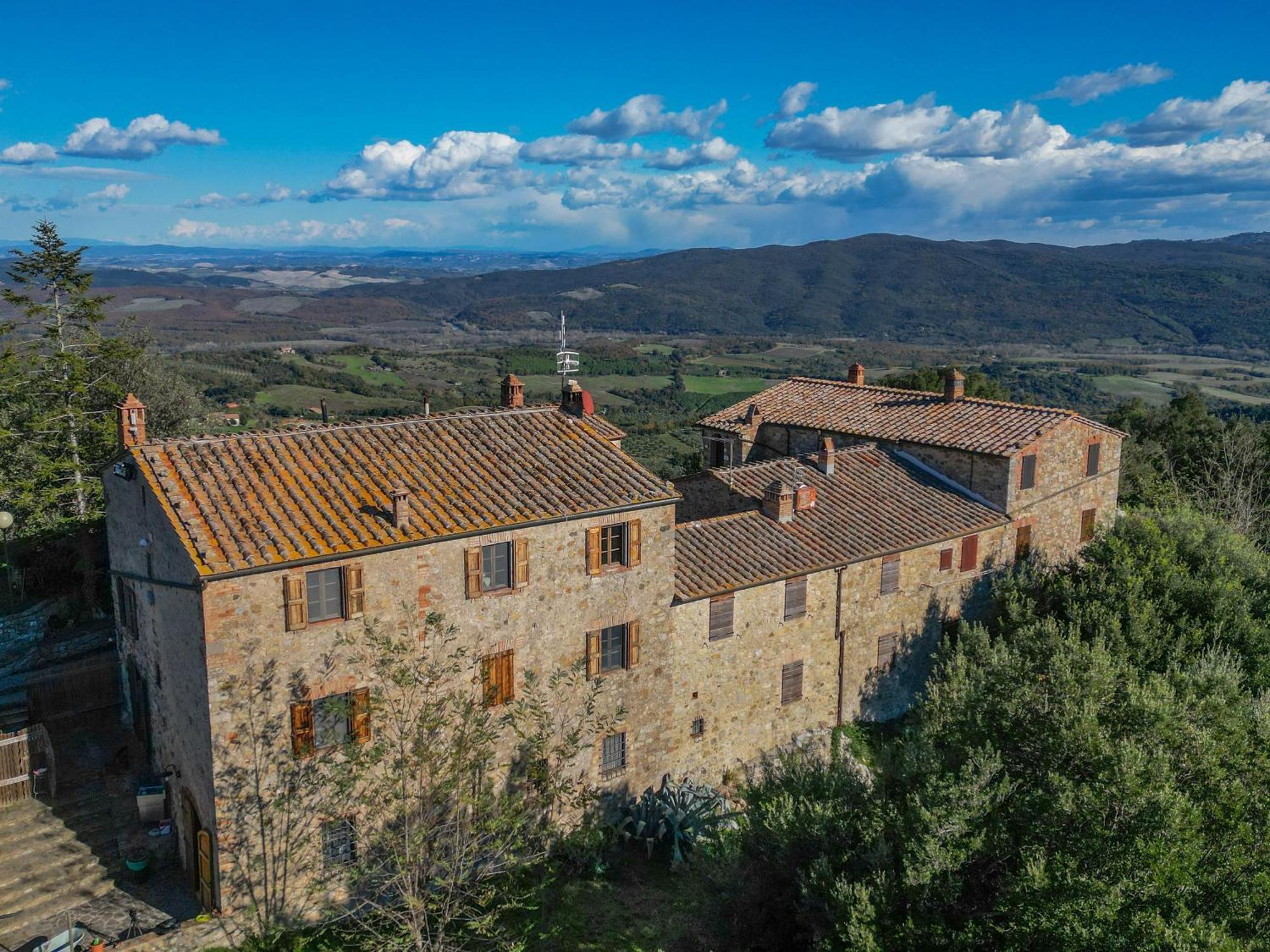 Agriturismo Antico Borgo Montacuto Pari Ngoại thất bức ảnh